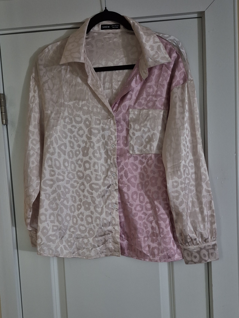 SHEIN Satin Leopard Jacquard Two-Tone Shirt - Pink & Cream